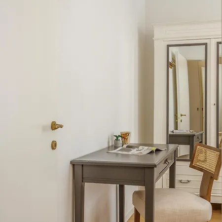 Dimora D'autore - Charm In The Heart Of Appartement Modène