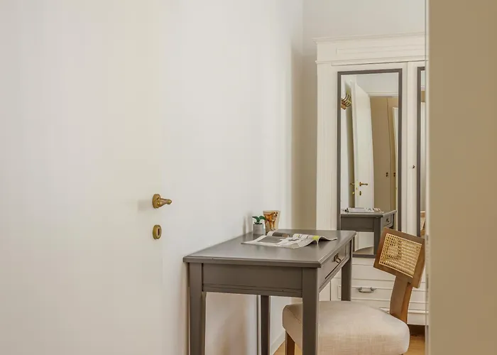 Dimora D'autore - Charm In The Heart Of דירה מודנה